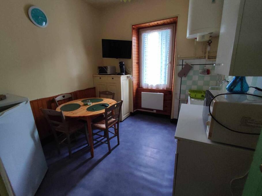 Le Nid Douillet Boheme Linge Fourni La Bourboule Exterior foto
